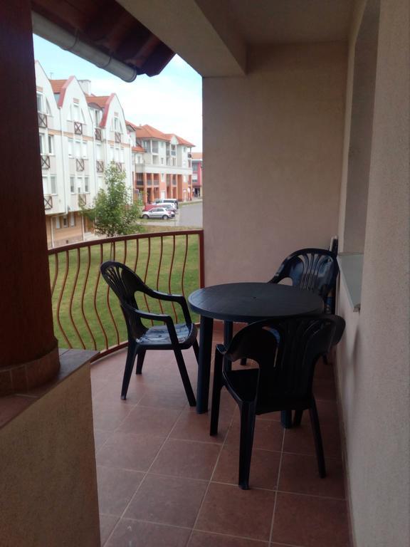 GÓBÉ Apartman Hajduszoboszlo Exterior foto
