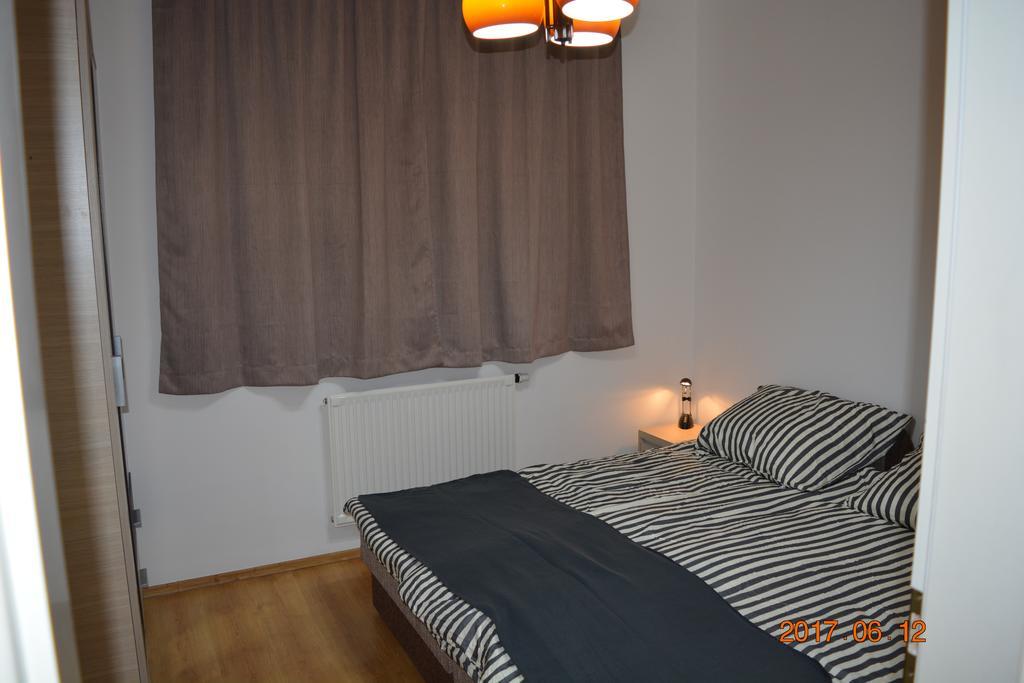 GÓBÉ Apartman Hajduszoboszlo Exterior foto